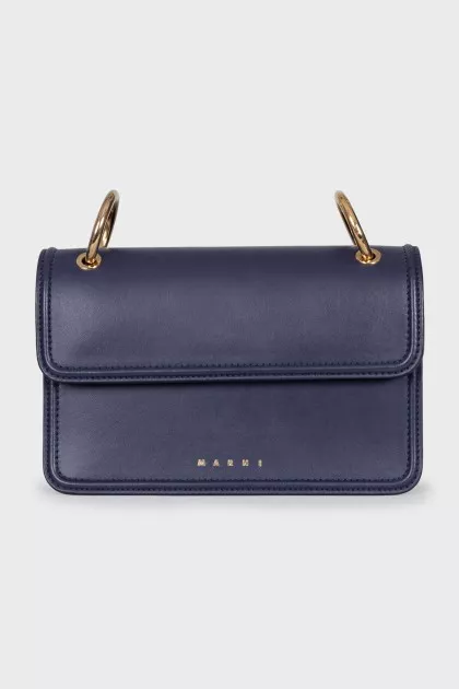 Leather bag with a wide strap