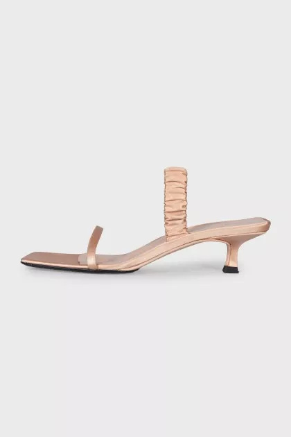 Текстильные мюли на каблуке kitten heel