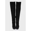 Suede boots with a round toe
