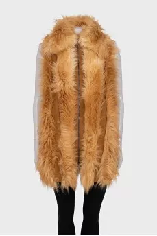 Long pile vest with tag