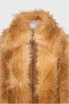 Long pile vest with tag