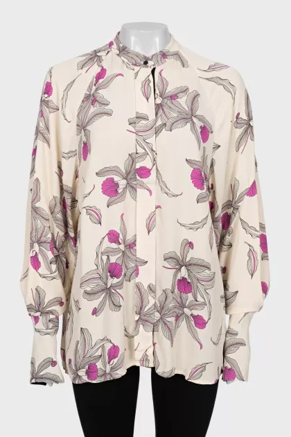 Loose blouse with floral print