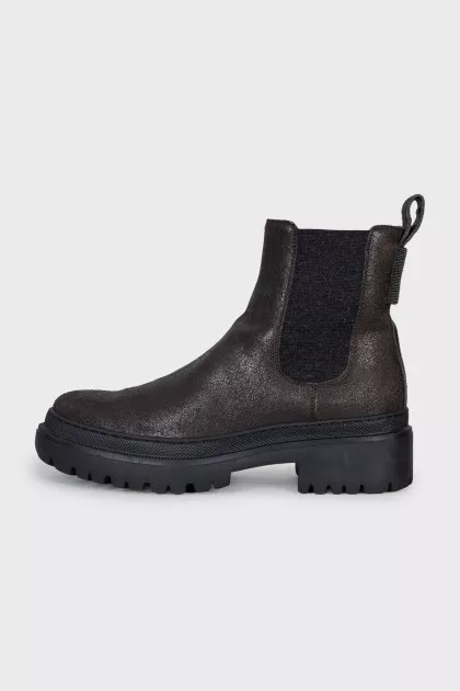 Brown leather Chelsea boots