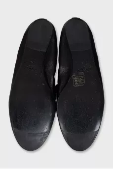 Black loafers with elastic band
