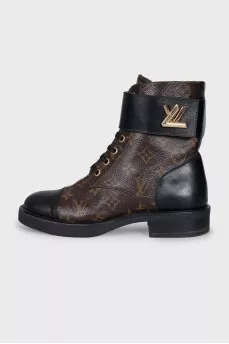 Canvas and leather boots with signature logo