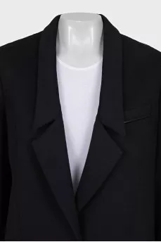Straight-cut coat decorated with lace