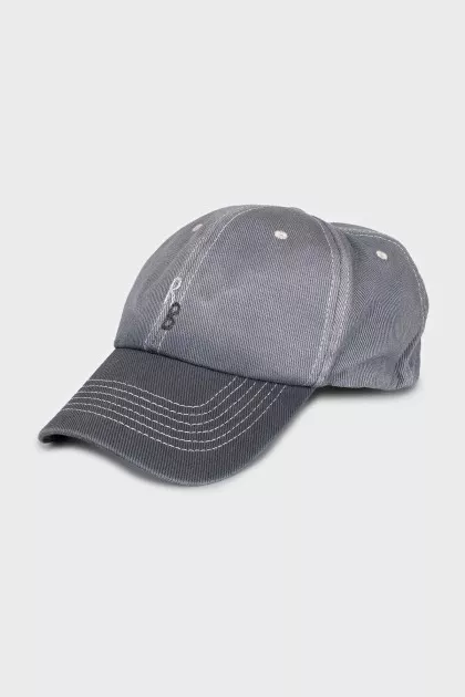Gray cap with tag