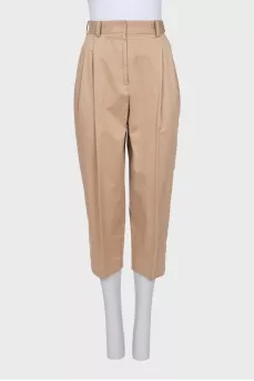 Beige pants with buttons