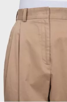 Beige pants with buttons