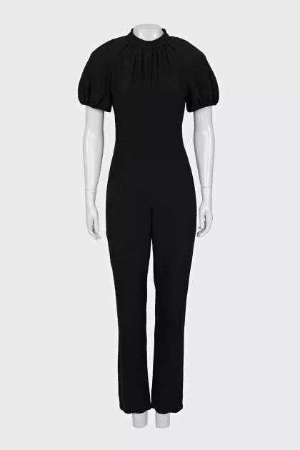 Fitted jumpsuit decorated with lace