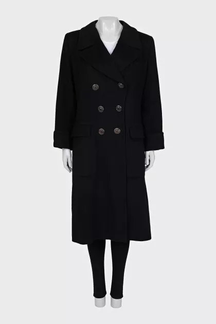 Vintage coat with belt and pockets
