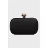 Clutch with a fastener