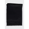 Wide scarf with fringe