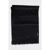 Wide scarf with fringe