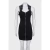 Fitted dress with lace