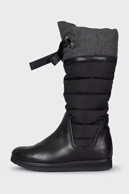 Insulated leather boots with laces