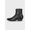 Leather Cossack boots with a zipper