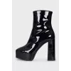 Patent leather ankle boots with high platform