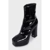 Patent leather ankle boots with high platform