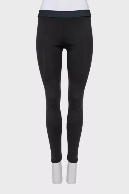 Black leggings with elastic waistband