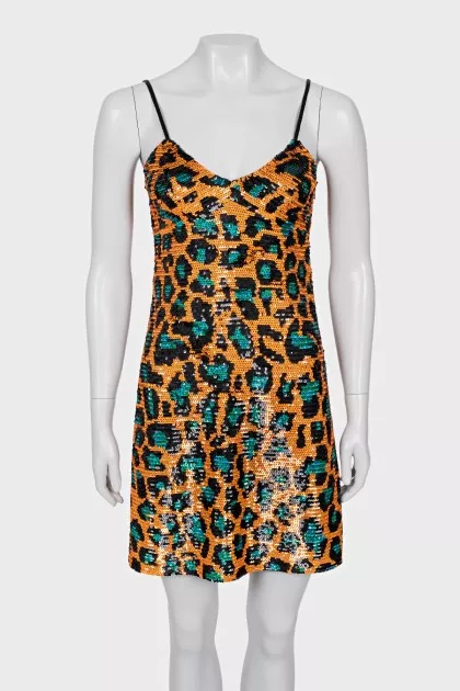 Cocktail dress decorated with sequins