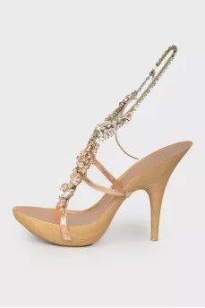 Open sandals with rhinestones
