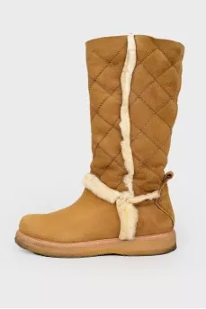 Low-cut quilted boots