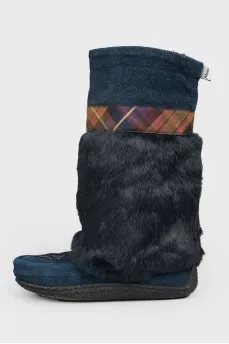 Low-cut boots with fur