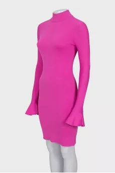 Fitted dress with flared sleeves