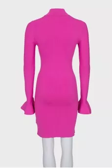 Fitted dress with flared sleeves