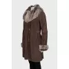 Sheepskin coat with buttons and a voluminous collar