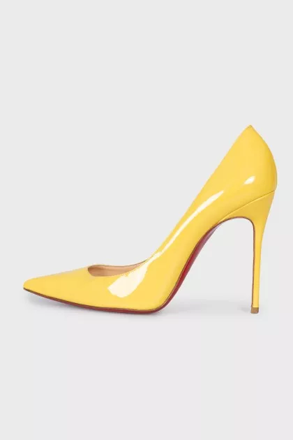 Patent leather yellow pumps