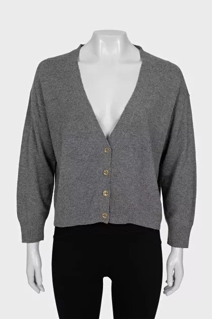 Cropped gray cardigan with buttons