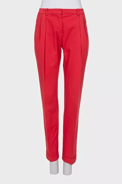 Red trousers with creases