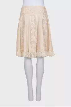 Silk skirt with embroidery decorated with lace