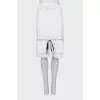 Straight midi skirt decorated with lace