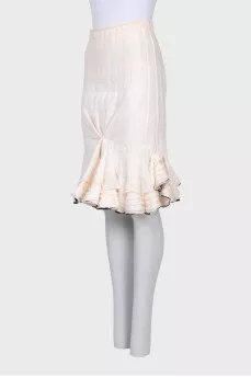 White skirt with ruffles