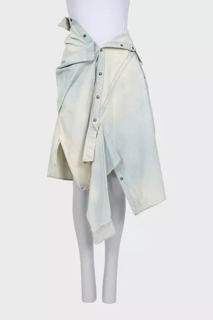 Asymmetrical denim skirt with buttons