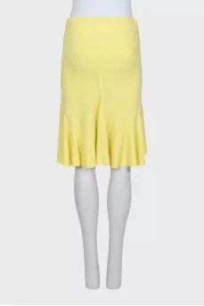 Yellow skirt with ruffles