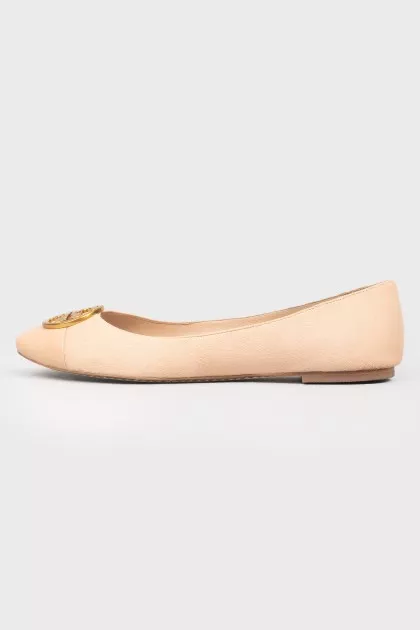 Beige ballet shoes with pile