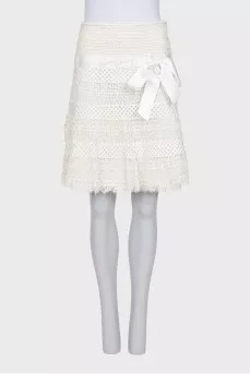 White skirt with lace