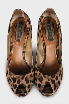Leopard print textile shoes