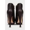 Leather ankle boots with round toes