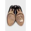 Leather ankle boots with round toes