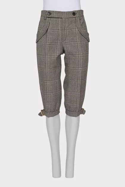 Printed breeches with gold buckles