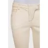 Low-rise jeans with zippers
