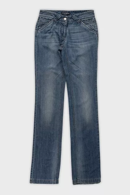 Low-rise straight leg jeans with distressing