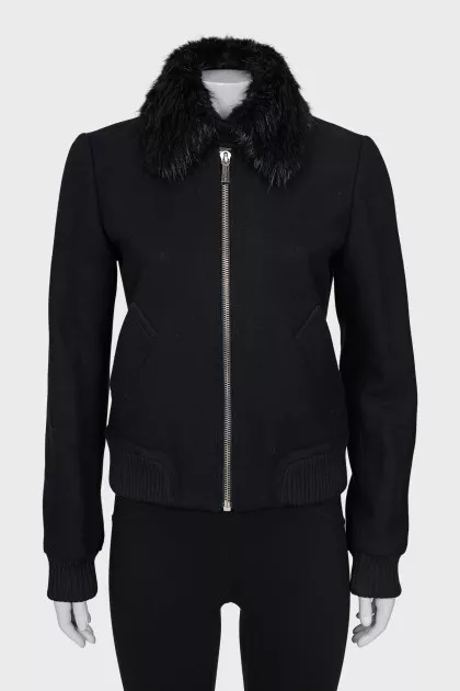Zip-up jacket with fur collar
