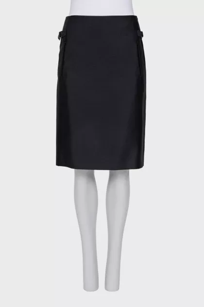 Black straight skirt