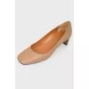 Small heel shoes with square nose